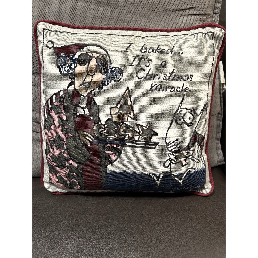 Maxine Tapestry Pillow Shoebox Hallmark classic‎ Christmas miracle throw pillow